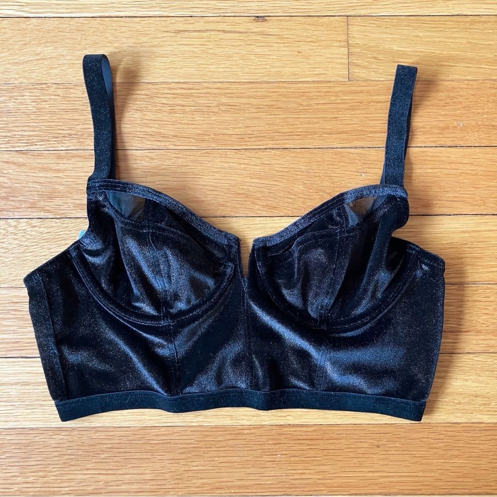 Free People Intimately Black Crushed Velvet Camille Long Line Underwire Bra 34A